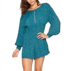 🦋 (NWT) Free People • “Love Grows” Romper
